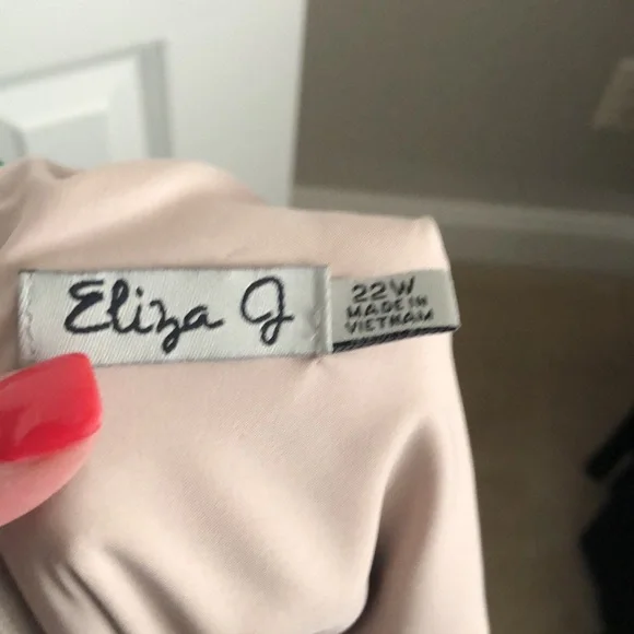 Eliza J lace dress in Gem Green - Picture 4 of 5